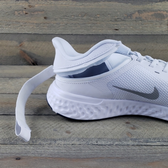 Nike Revolution 5 Flyease Casual Running Shoes - Picture 9 of 9